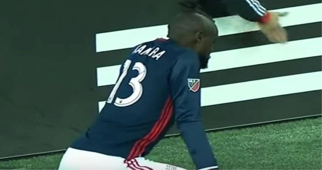 Kei Kamara Gol Sevincinde "Twerk" Yapınca Sarı Kart Gördü