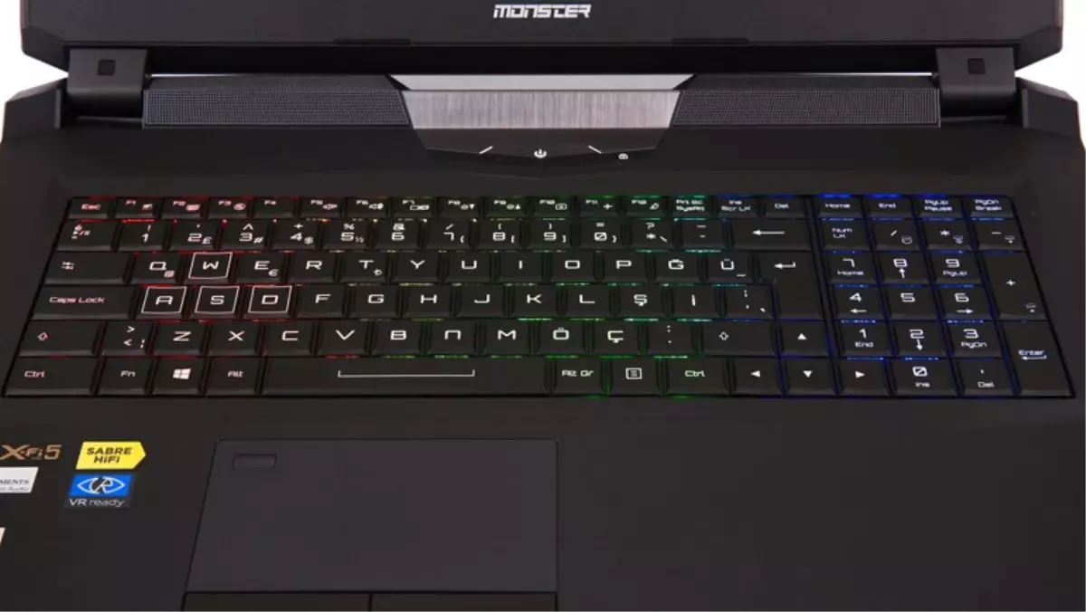 Monster'dan Oyunculara Özel