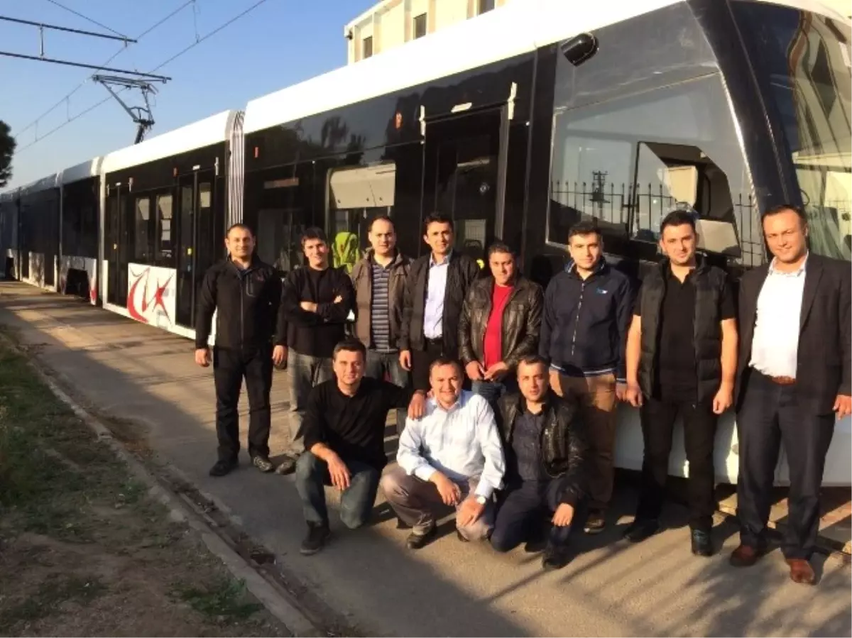 Samsun\'un İlk Yerli Tramvayının Testleri Yapılıyor