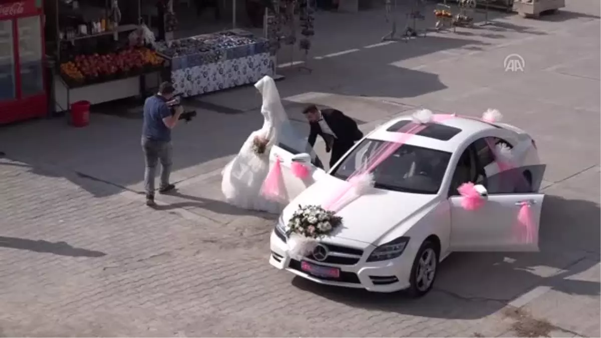 Yerin 120 Metre Altında Nikah