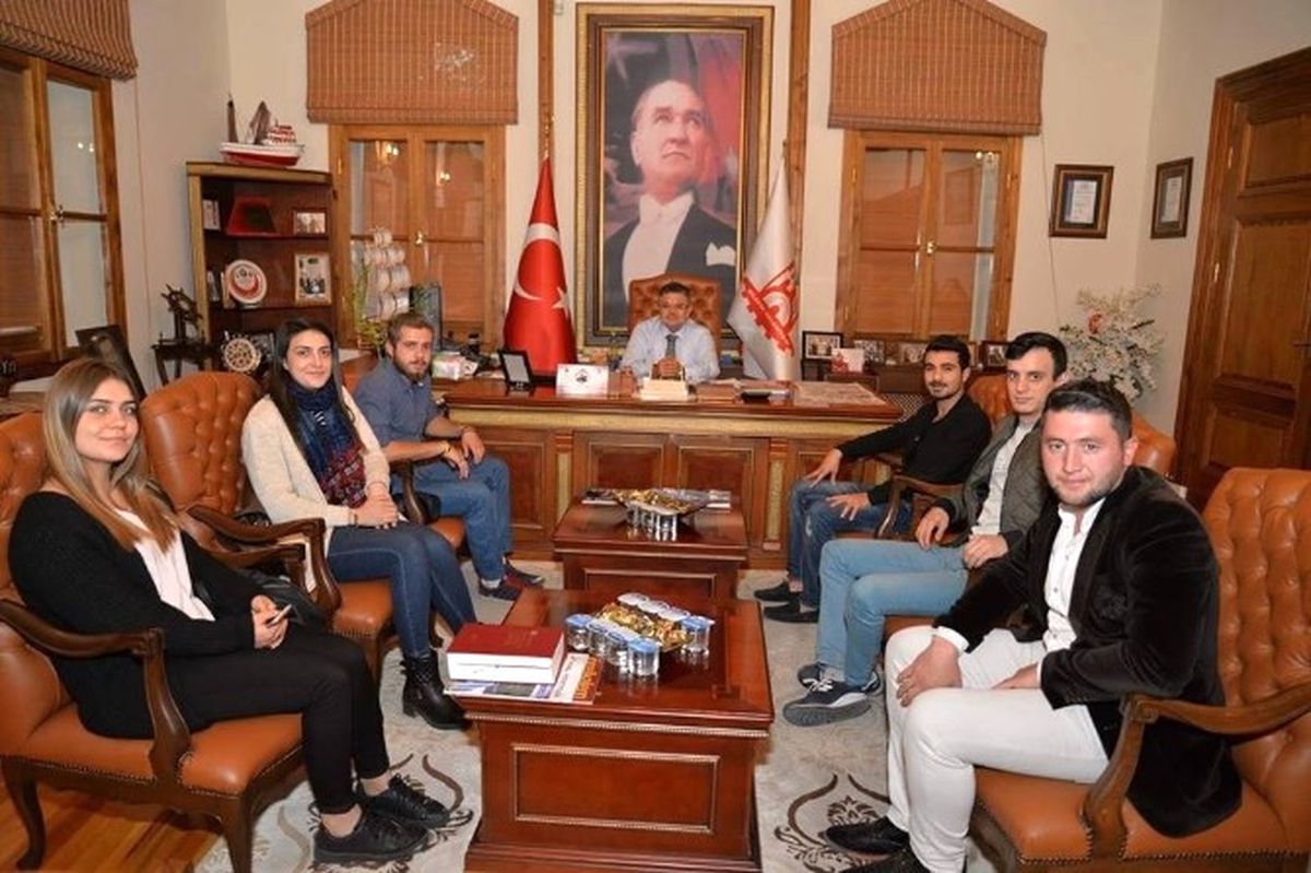 Ak Gençlerden Başkan Yağcı\'ya Ziyaret