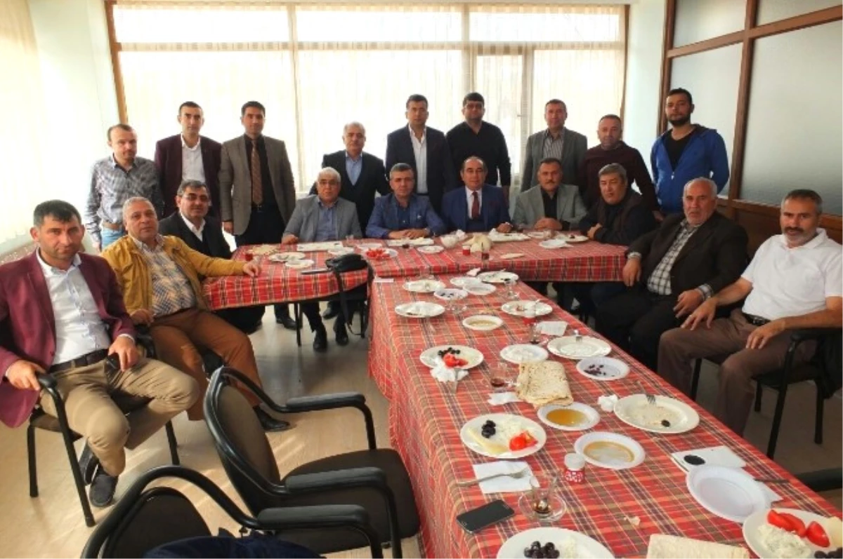 Anadolu Dernekler Birliği, Azerbeycanlılar Derneğini Ziyaret Etti