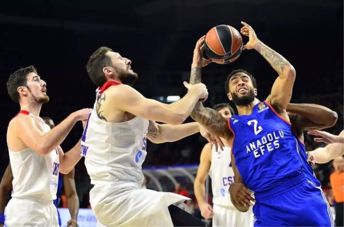 Anadolu Efes: 87 - Cska Moskova: 93