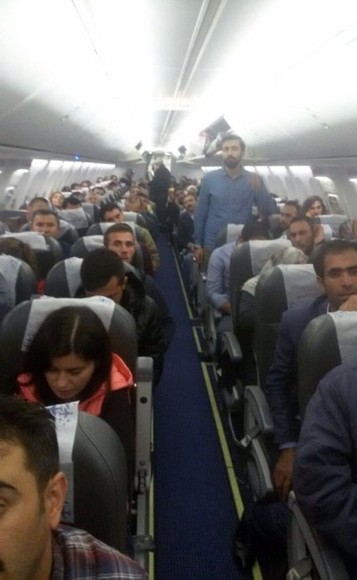 Anadolujet Uçağı Van\'a İnemedi