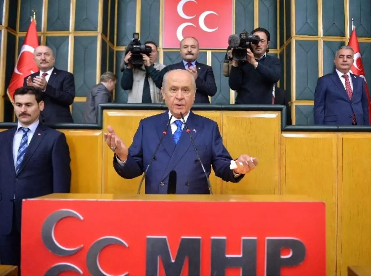 Bahçeli\'den MHP\'li 5 Milletvekiline Referandum Yanıtı