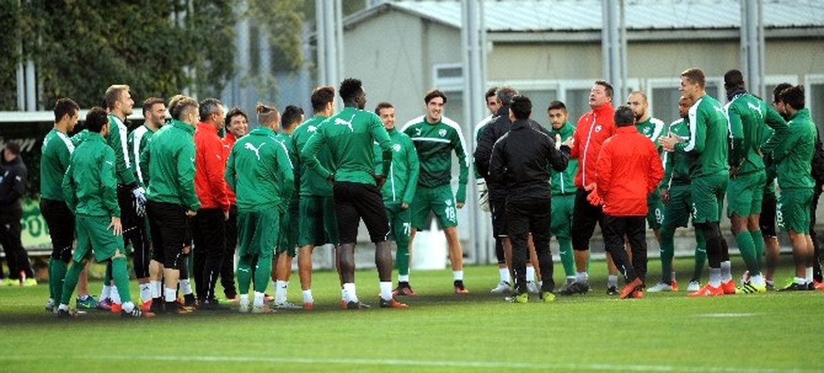 Bursaspor\'da Batalla Takımla Çalıştı
