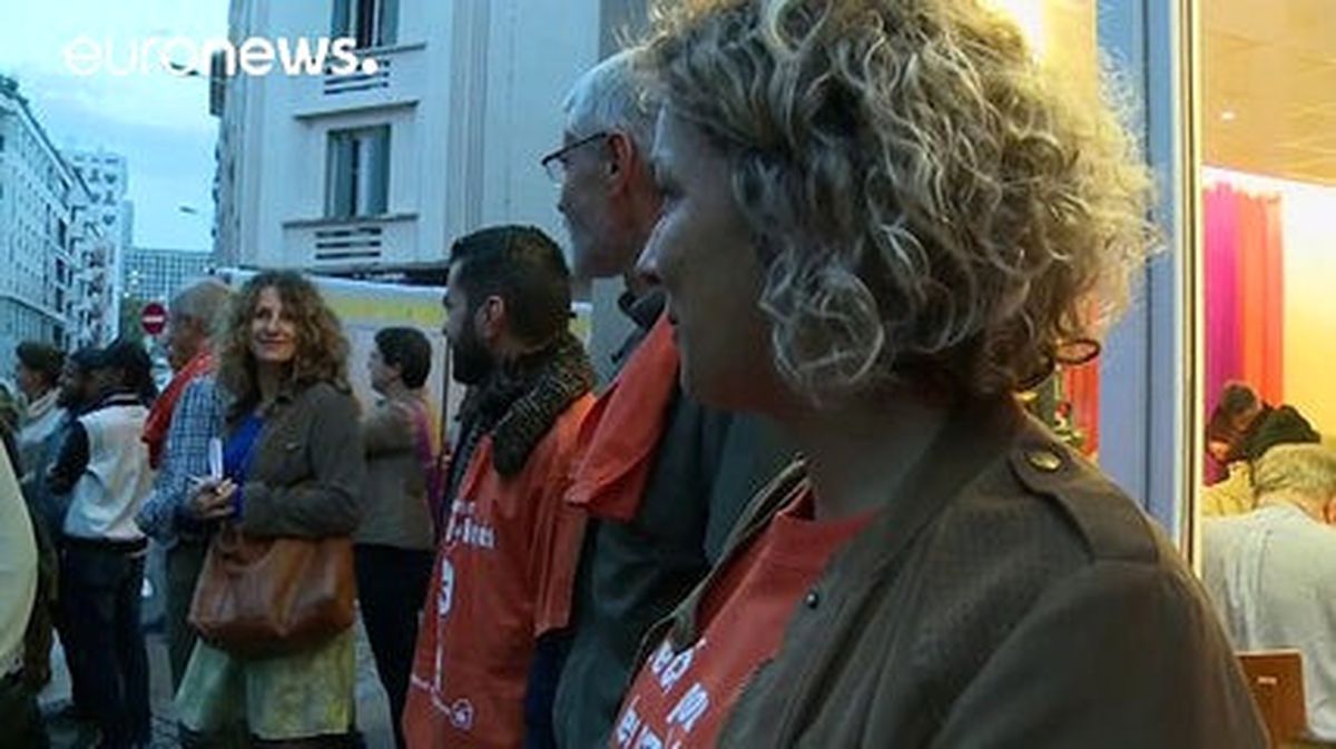 Calais\'den Çıkartılan Sığınmacıların İlk Grubu Lyon\'a Ulaştı