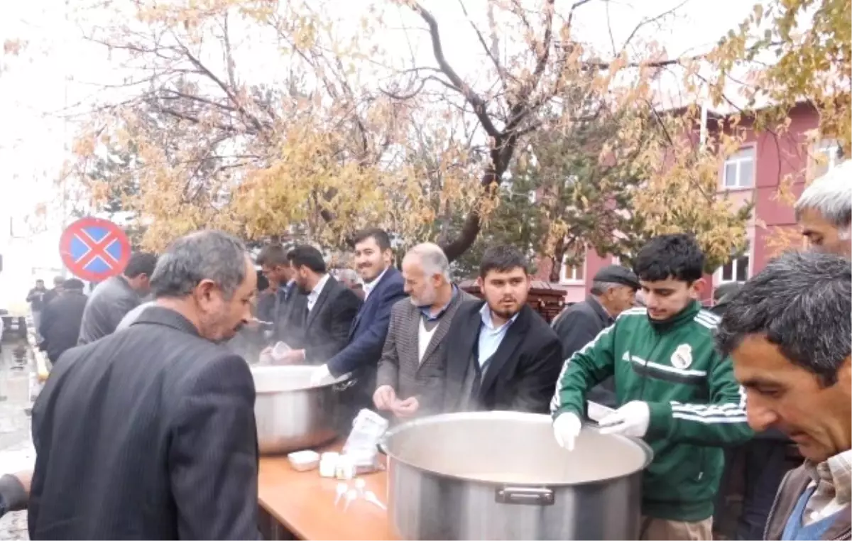 Çıldır Müftülüğünden Vatandaşlara Aşure