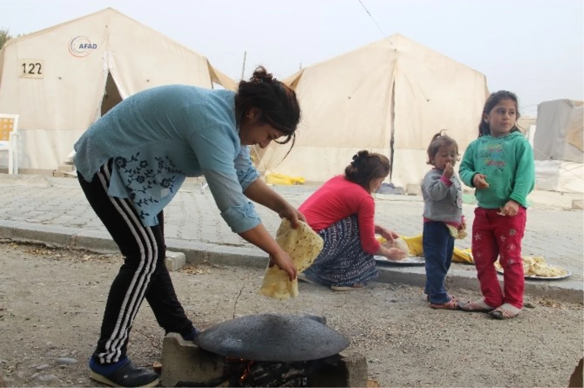 Deaş Zulmünden Kaçan Yezidiler Irak\'a Dönmek İstemiyor
