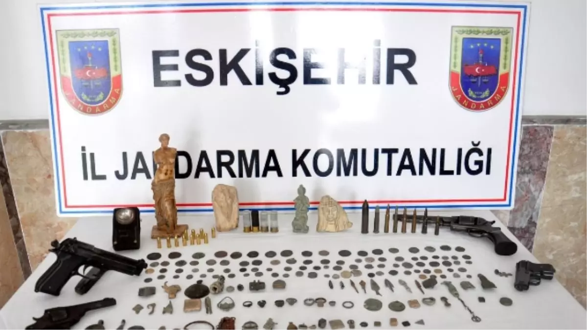 Eskişehir\'de Tarihi Eser Operasyonu