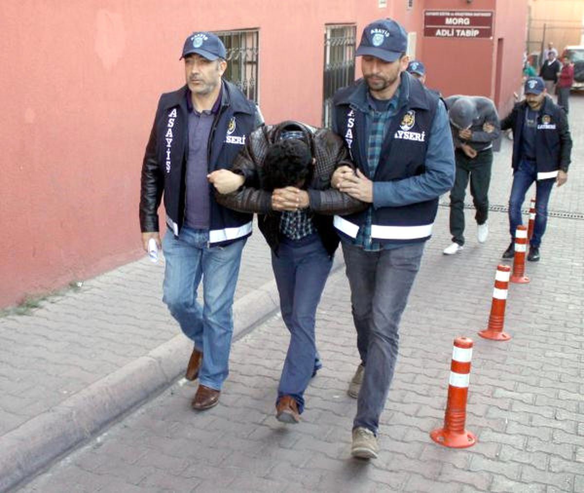 Fetö Yalanıyla Dolandırmak İsteyen 2 Şüpheliye Suçüstü