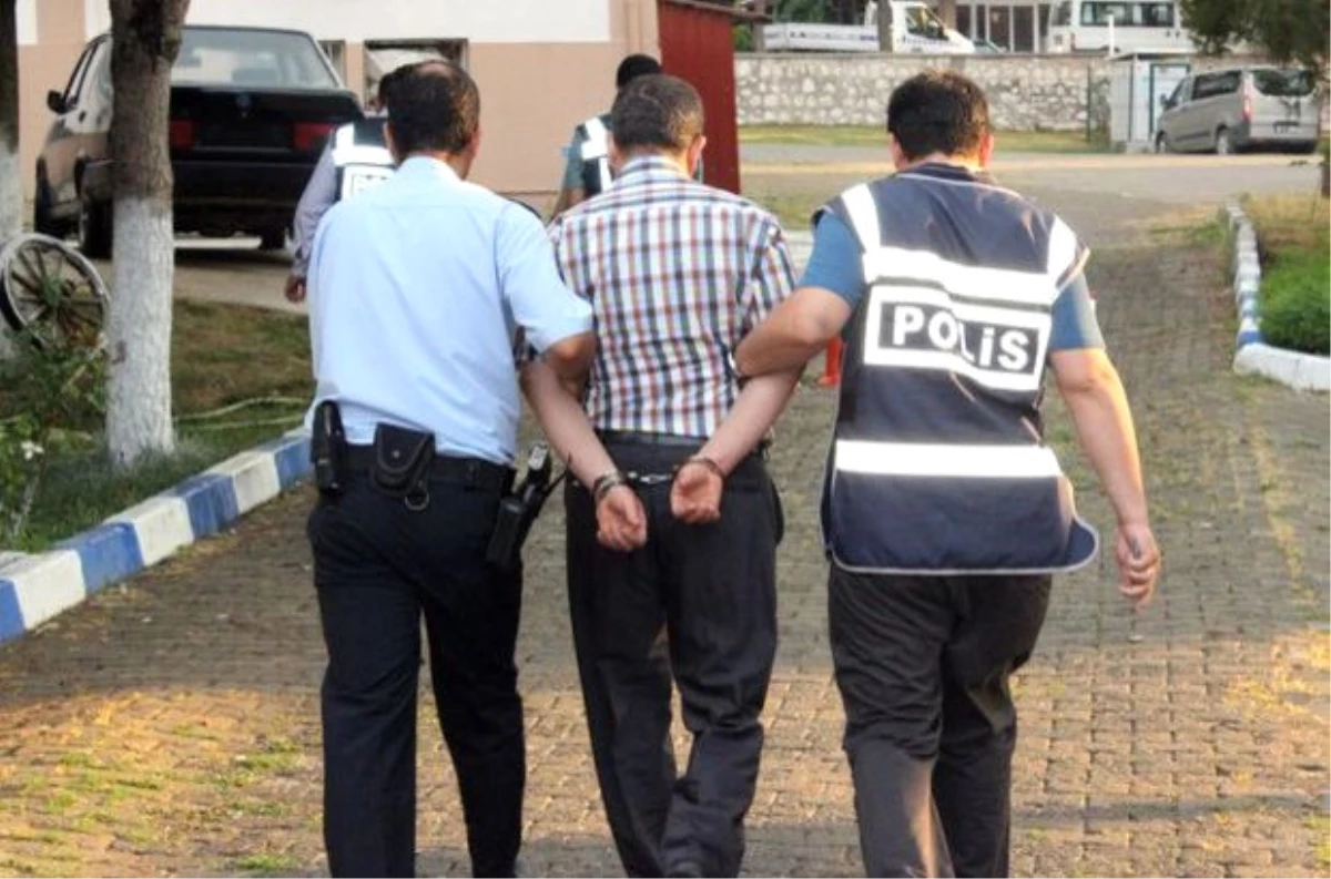İzmir\'de 121 İmama Gözaltı Kararı