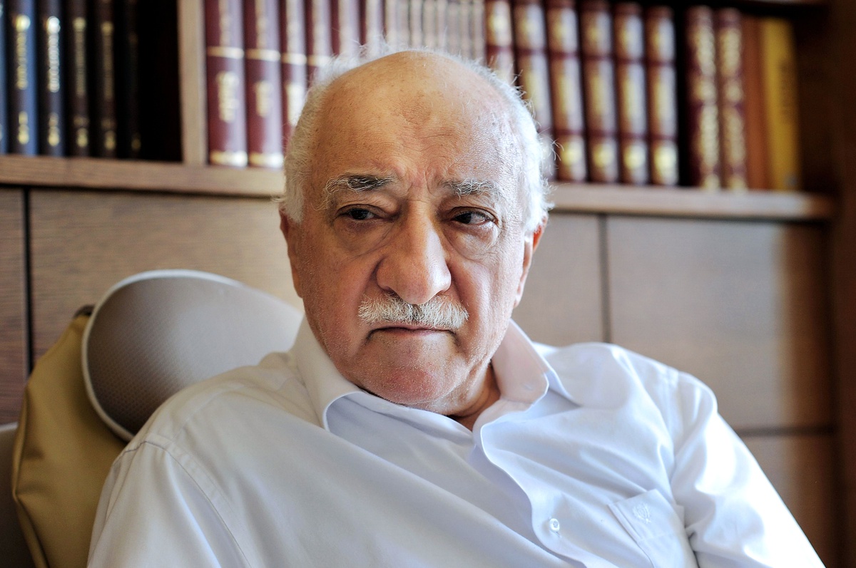 İzmir\'de Fetö\'nün Darbe Girişimi İddianamesi Kabul Edildi