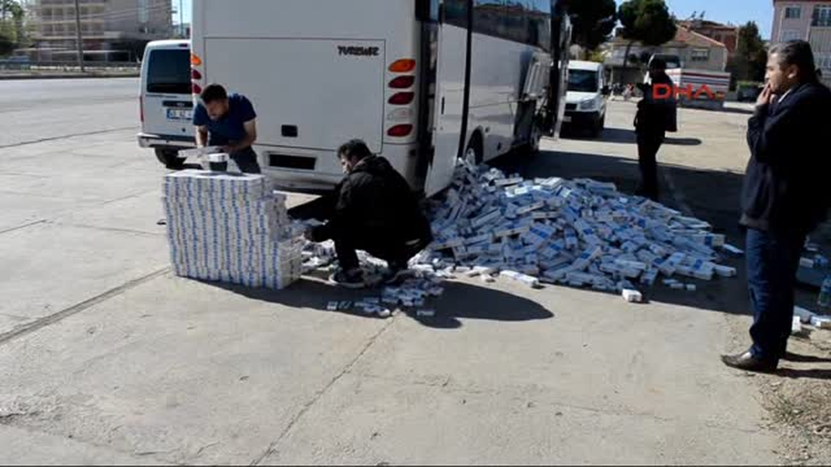 Kula\'da 18 Bin Paket Kaçak Sigara Ele Geçirildi
