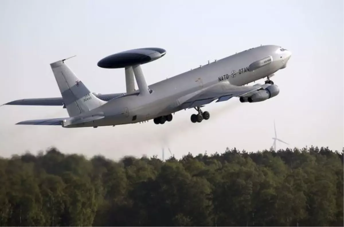 NATO\'nun Awacs Uçağı Konya\'dan Uçuşlara Başladı