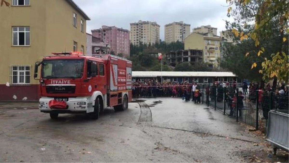 Okulun Kazan Dairesinde Çıkan Yangın Korkuttu