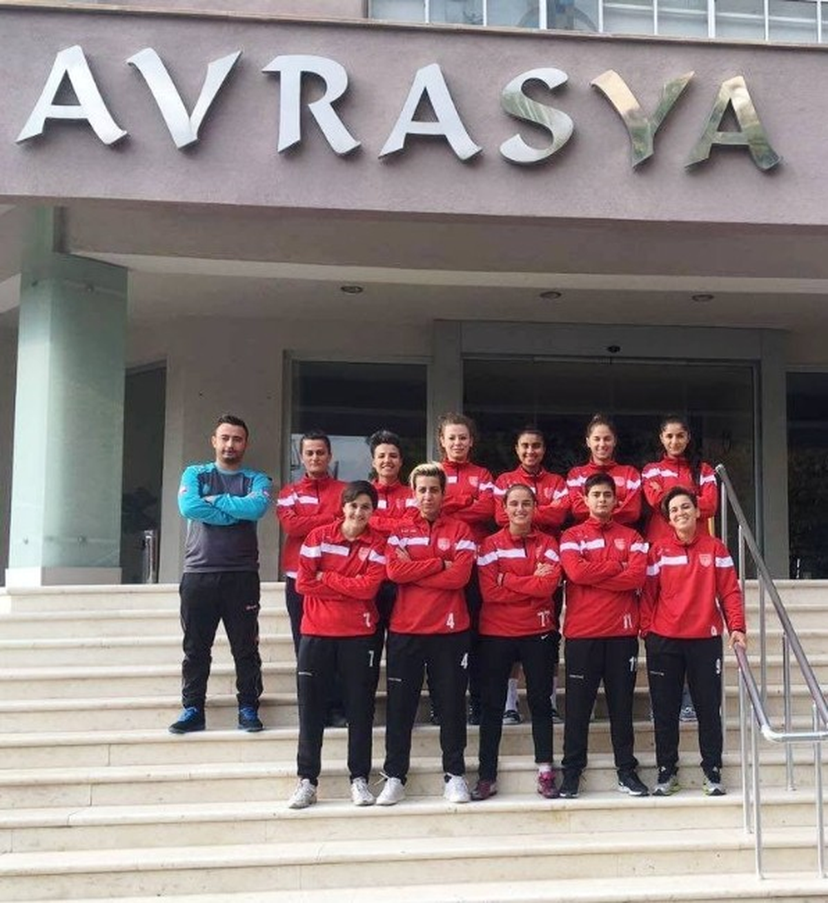 Osmaniye Kadın Futbol Takımı, Şampiyonluk Parolası ile Kampa Girdi