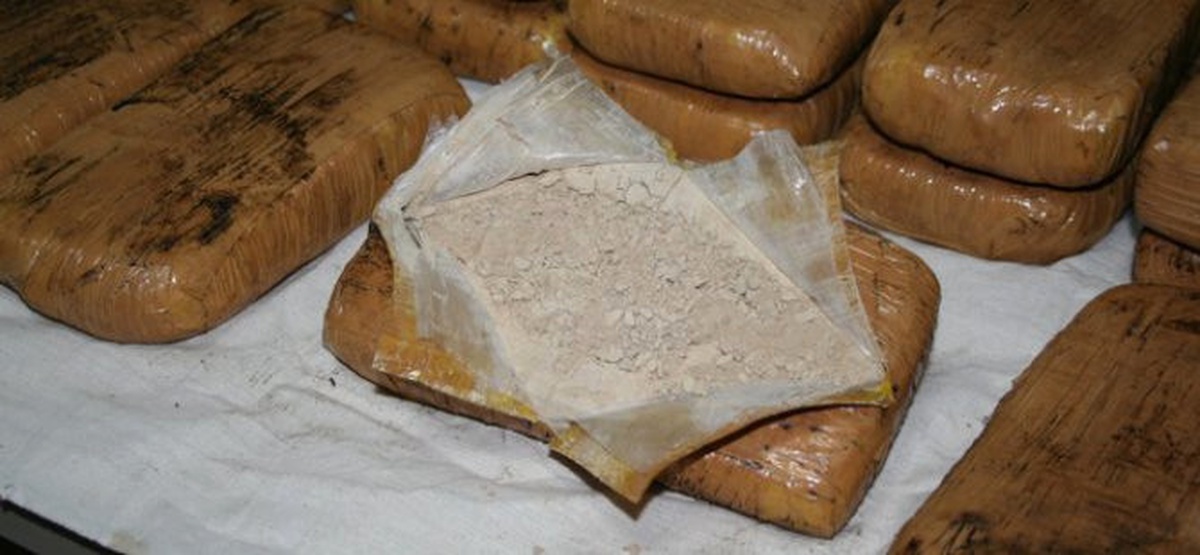 Otomobilin Bagajından 13 Kilo Uyuşturucu Çıktı