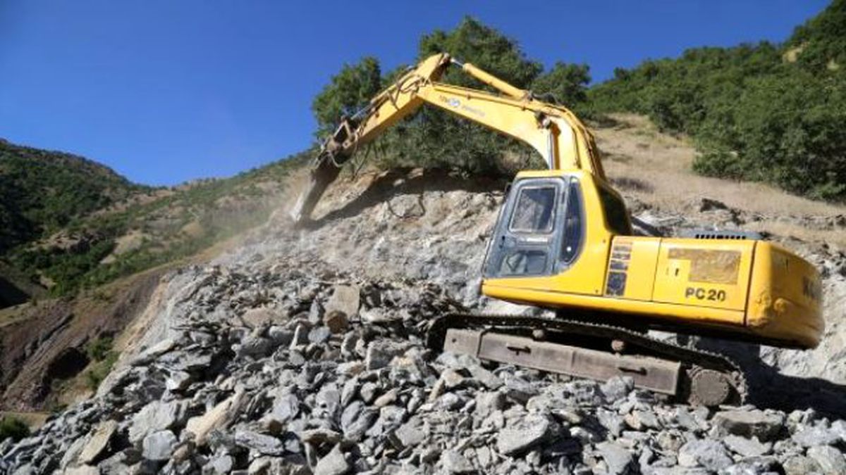 Tunceli\'de Yol Çalışmaları