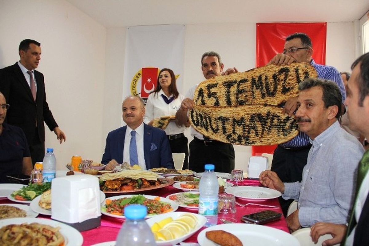 Vali Çakacak, Mgc\'de Gazetecilerle Buluştu