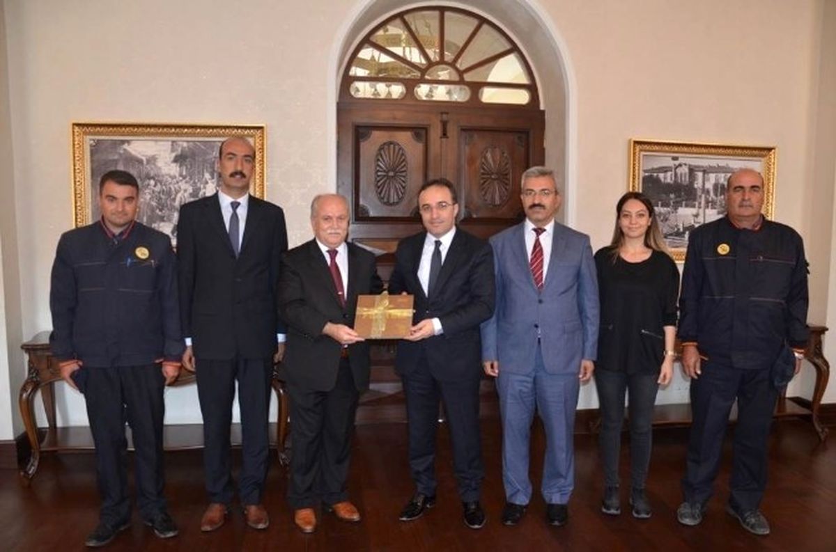 Vali Çataklı, PTT\'nin Kuruluş Yıl Dönümünü Kutladı