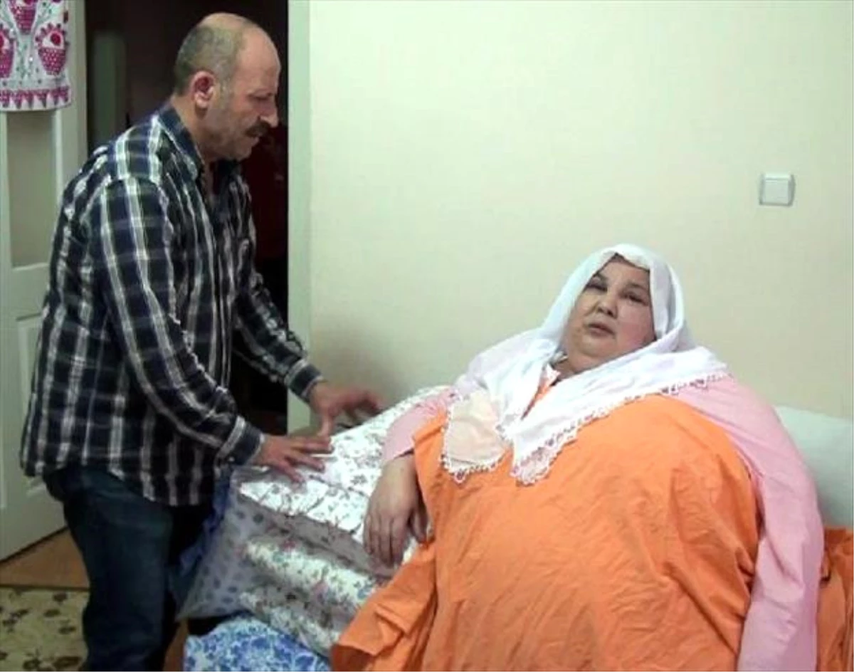 300 Kilo Ağırlığındaki Kadın Hastane Yatağı İstiyor