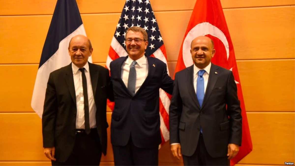 ABD Savunma Bakanı Carter\'ın Türk ve Fransız Mevkidaşlarıyla Görüşmesi
