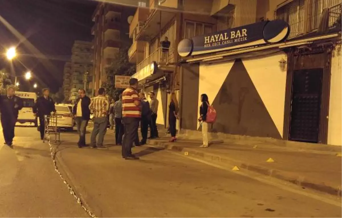 Bar Çıkışı Silahlı Kavga: 1\'i Ağır 3 Yaralı