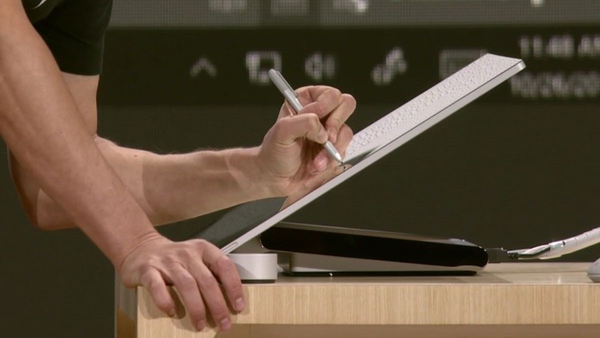 Beklenen Yeni Surface\'ler Geldi!