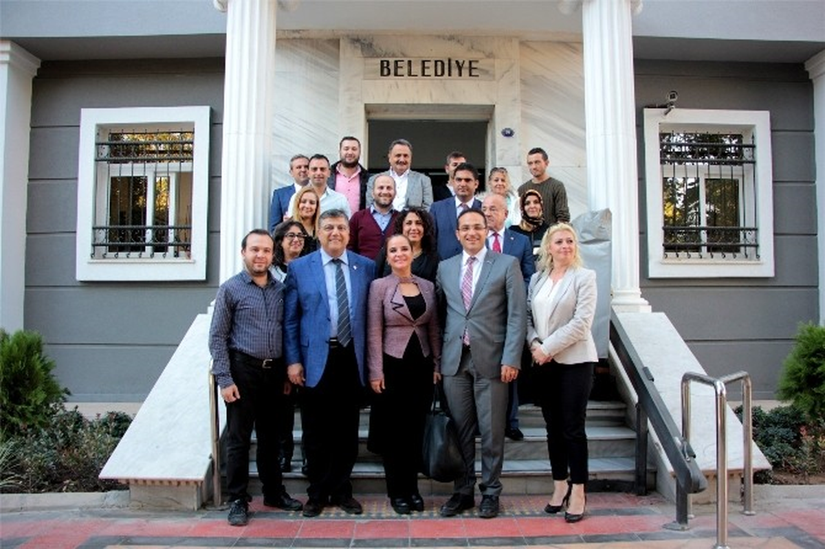 CHP Genel Başkan Yardımcısından Bornova Turu