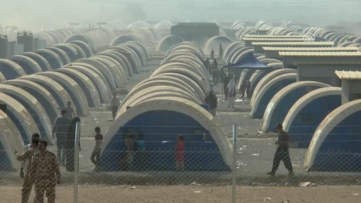 IŞİD'in Ayırdığı Aileler Sığınmacı Kampında Kavuşuyor