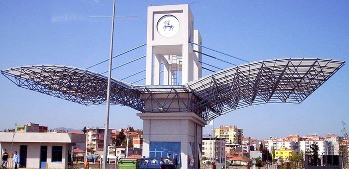 Dokuz Eylül Üniversitesi\'ne Fetö Operasyonu
