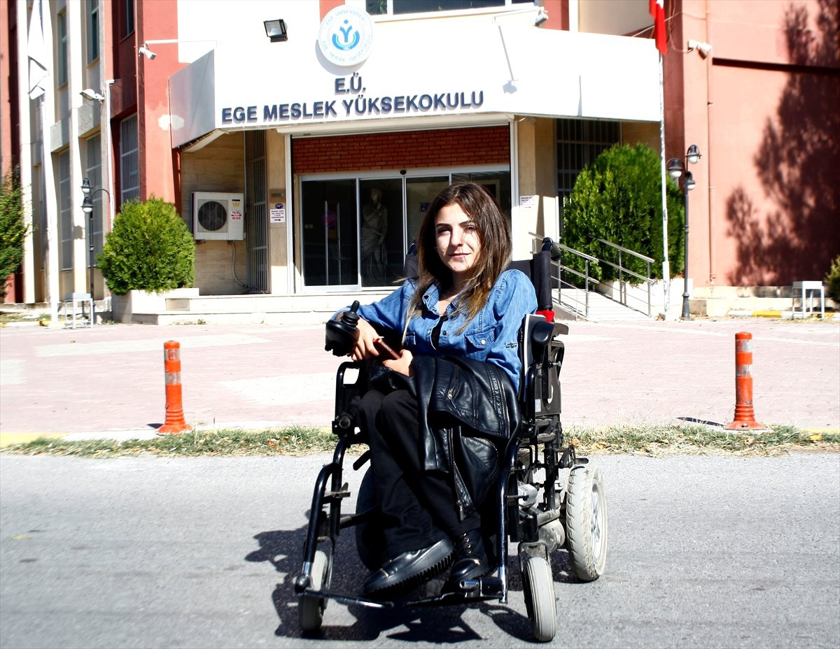 Dolandırıcının Yıktığı Hayalleri YÖK Başkanı Sayesinde Gerçek Oldu
