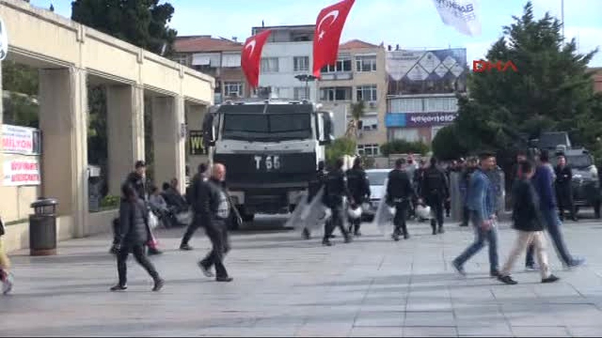 Hdp\'li Kışanak ve Anlı\'nın Gözaltına Alınmasına Istanbul\'da Protestolar 2