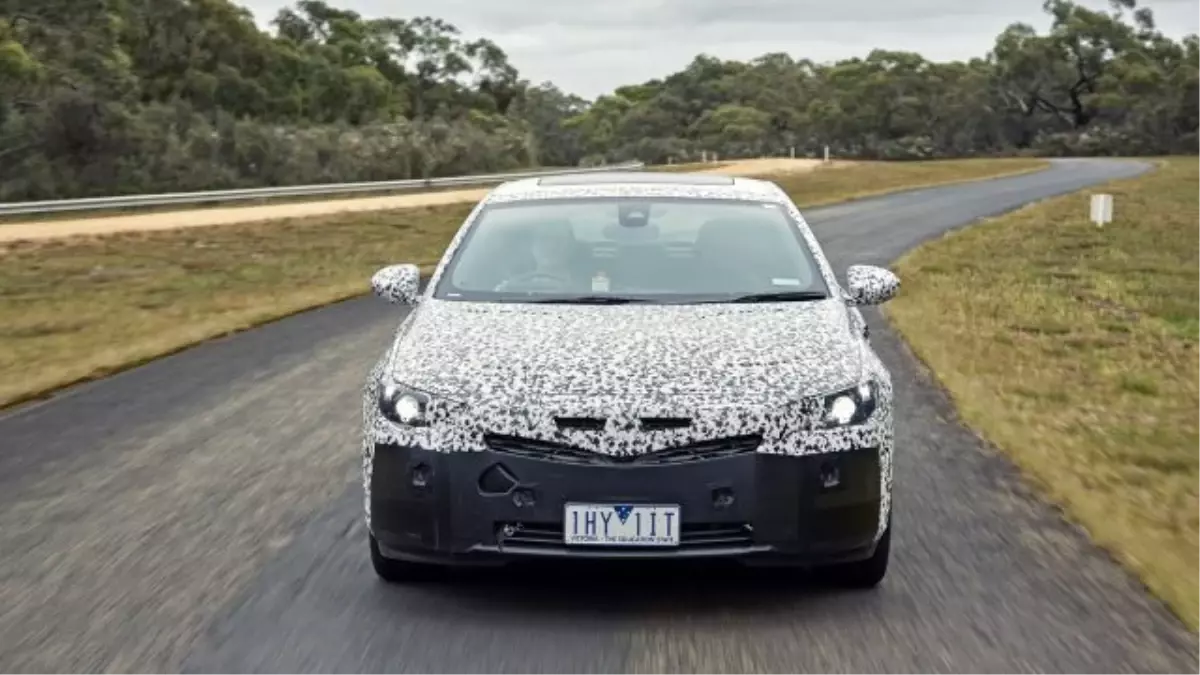 Holden Yeni Bir Model Peşinde