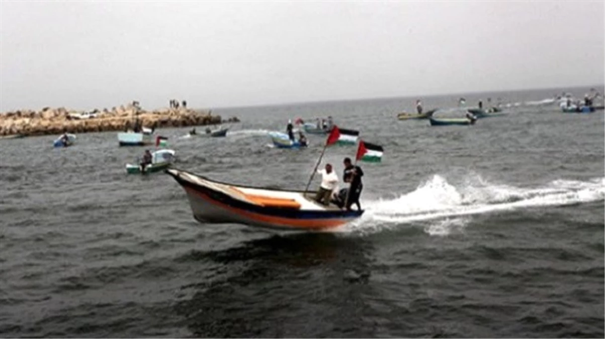 İsrail Gazze\'de Balık Avlama Mesafesini Artırdı