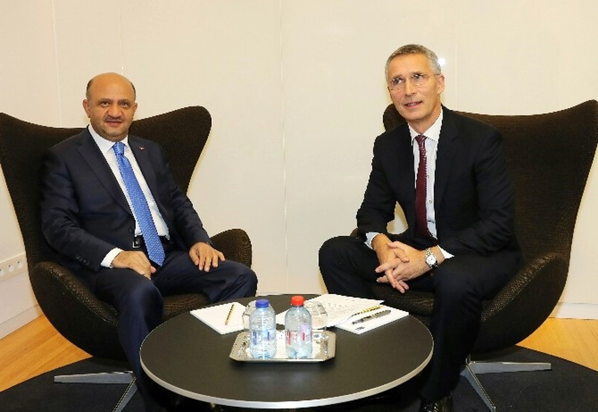 Milli Savunma Bakanı Fikri Işık, NATO Genel Sekreteri Stoltenberg ile Görüştü