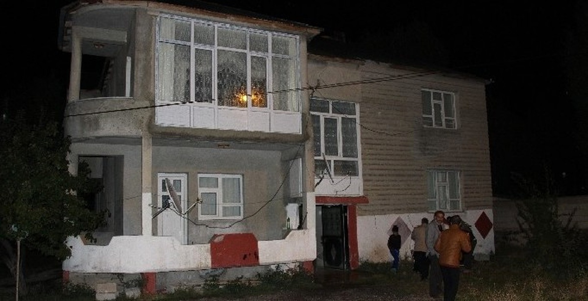 Muradiye AK Parti Gençlik Kolları Başkanının Evine Bombalı Saldırı