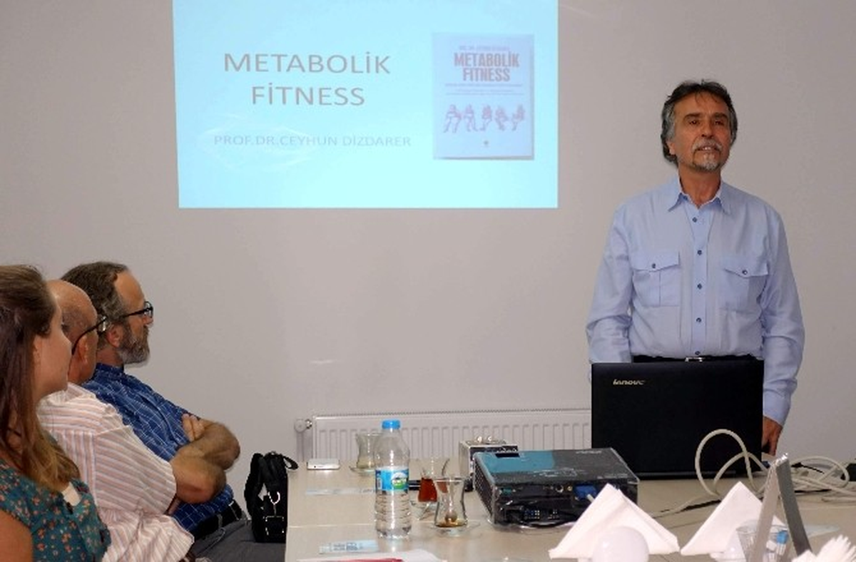 Prof. Dr. Ceyhun Dizdarer, Aydın\'da \'Metabolik Fıtness\'i Anlattı