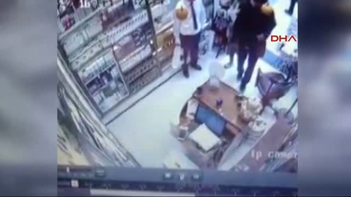 Telefonu Aldı, Kaçamadan Böyle Yakalandı