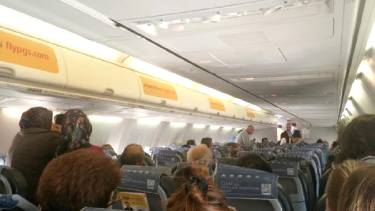 Uçakta Kalp Krizi Geçiren Yolcu Öldü