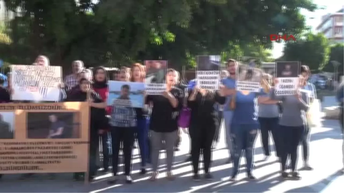 Adana Mide Küçültme Ameliyatında Ölen Fatih\'in Ailesi Eylem Yaptı - 1