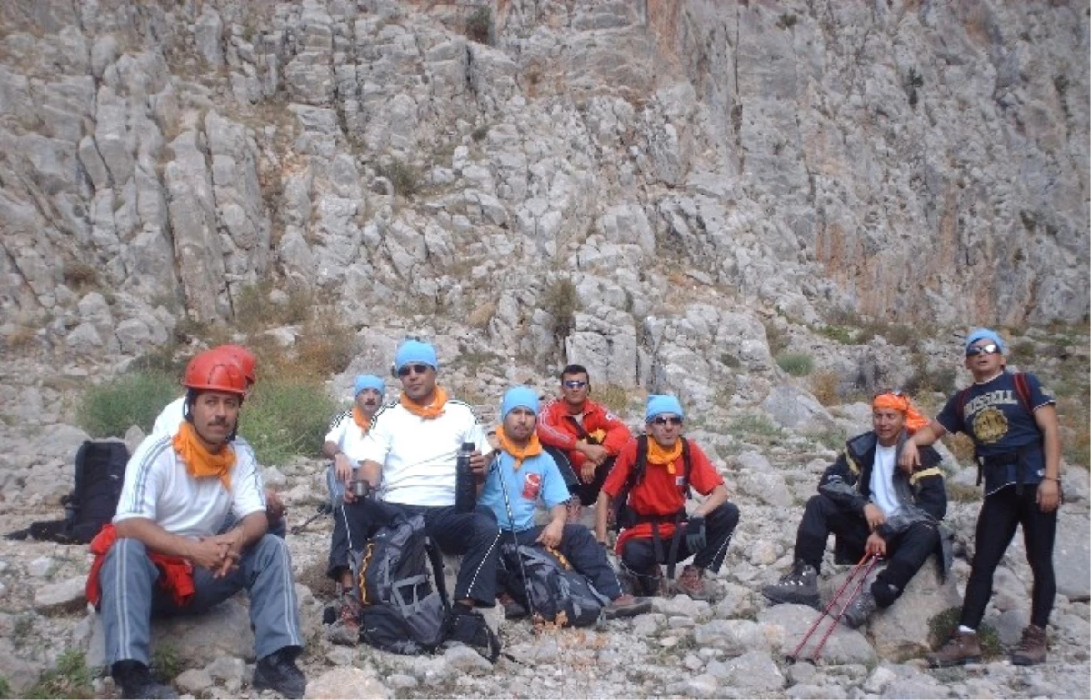 Aksaray\'da Gönüllü Arama ve Kurtarma Ekibi Yeniden Kuruldu