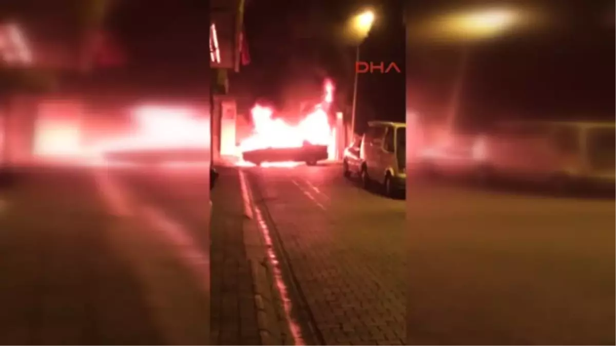 Aydın Seyir Halindeki Otomobil Yandı