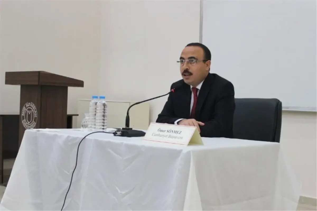 Başsavcı Sönmez\'den "Türkiye\'de Hukuk" Semineri