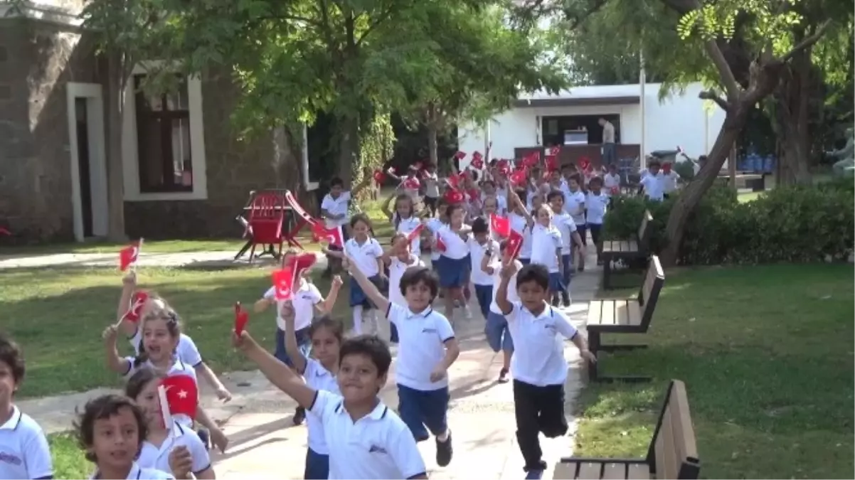 Bine Yakın Minik Öğrenciden 29 Ekim\'e Özel \'Cumhuriyet\' Klibi