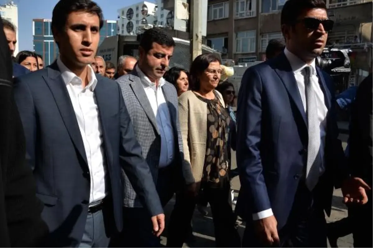 Demirtaş: Belediyenin Tek Kuruşunun PKK\'ya Gittiğini İspatlayın Biz de İstifa Edeceğiz