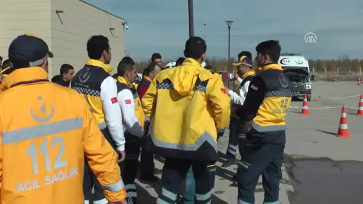 Doğu\'nun Ambulans Şoförleri Kışa Hazır