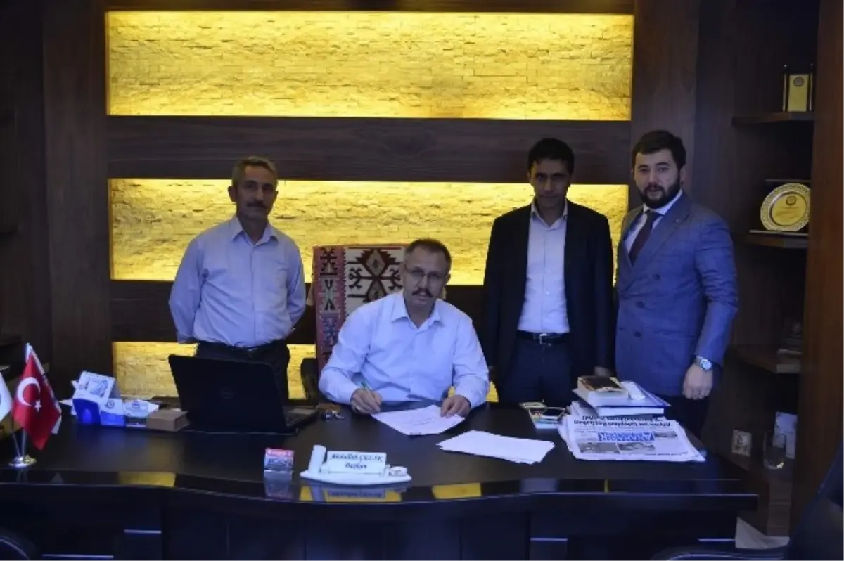 Eğitim Bir-Sen\'den Üyelerine Umre Organizasyonu