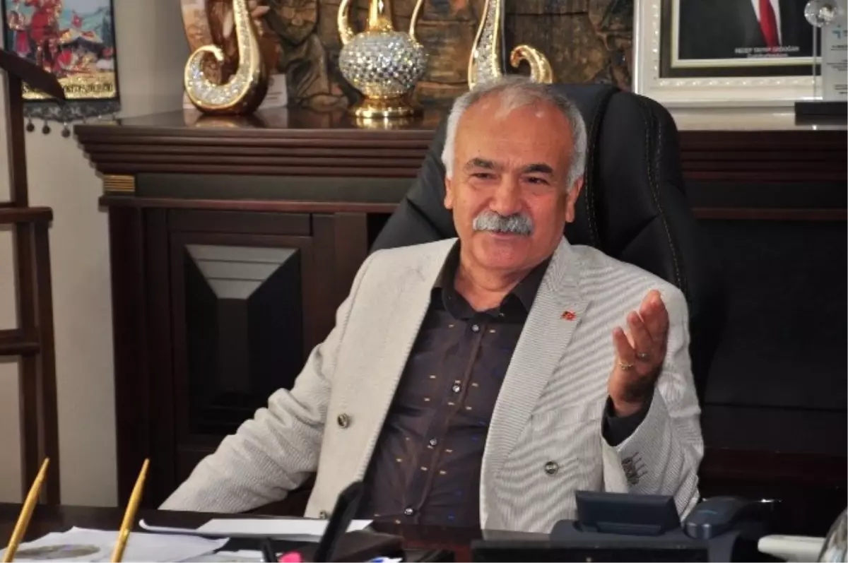 Fotoğrafçılar Adana\'da İstişare İçin Toplandı